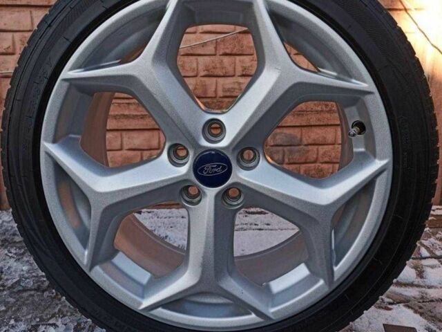 Сірий Форд Фокус, об'ємом двигуна 1 л та пробігом 168 тис. км за 9300 $, фото 6 на Automoto.ua