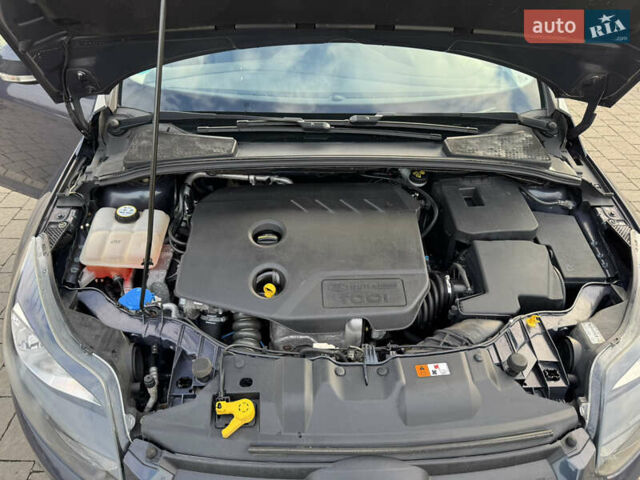 Серый Форд Фокус, объемом двигателя 1.6 л и пробегом 190 тыс. км за 8700 $, фото 55 на Automoto.ua