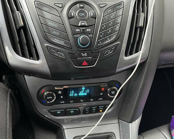 Серый Форд Фокус, объемом двигателя 1.56 л и пробегом 249 тыс. км за 8999 $, фото 9 на Automoto.ua