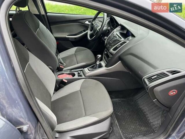 Серый Форд Фокус, объемом двигателя 1.6 л и пробегом 260 тыс. км за 7200 $, фото 24 на Automoto.ua