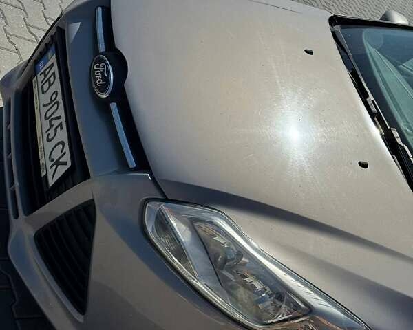 Серый Форд Фокус, объемом двигателя 1.56 л и пробегом 310 тыс. км за 6800 $, фото 6 на Automoto.ua