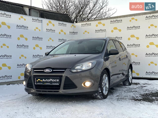 Серый Форд Фокус, объемом двигателя 1.6 л и пробегом 260 тыс. км за 8300 $, фото 2 на Automoto.ua