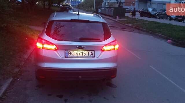 Серый Форд Фокус, объемом двигателя 2 л и пробегом 318 тыс. км за 6800 $, фото 1 на Automoto.ua