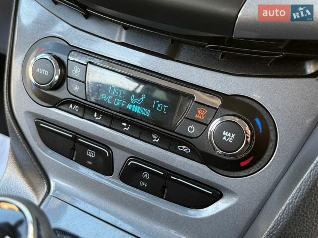 Серый Форд Фокус, объемом двигателя 0 л и пробегом 201 тыс. км за 7650 $, фото 74 на Automoto.ua