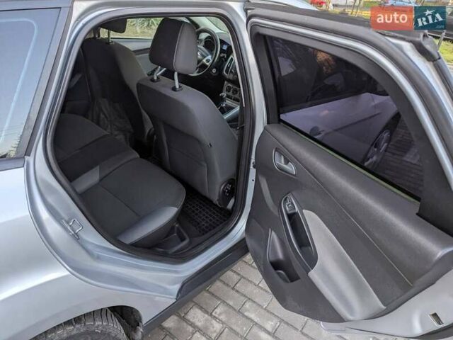 Форд Фокус 2012 у Рівному на Automoto.ua Сірий Форд Фокус, об'ємом двигуна 1.56 л та пробігом 241 тис. км за 7500 $, фото 15 на Automoto.ua