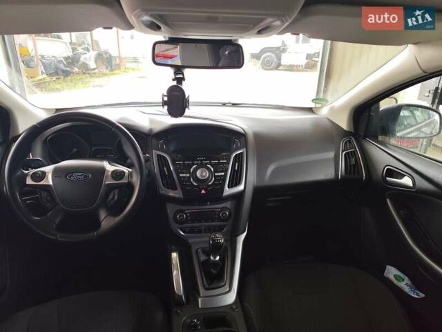 Серый Форд Фокус, объемом двигателя 1.6 л и пробегом 243 тыс. км за 7700 $, фото 34 на Automoto.ua