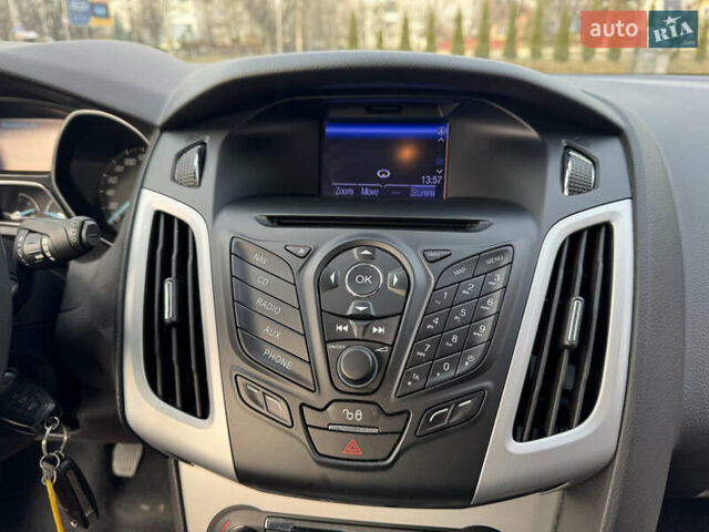 Серый Форд Фокус, объемом двигателя 1.6 л и пробегом 190 тыс. км за 8700 $, фото 41 на Automoto.ua