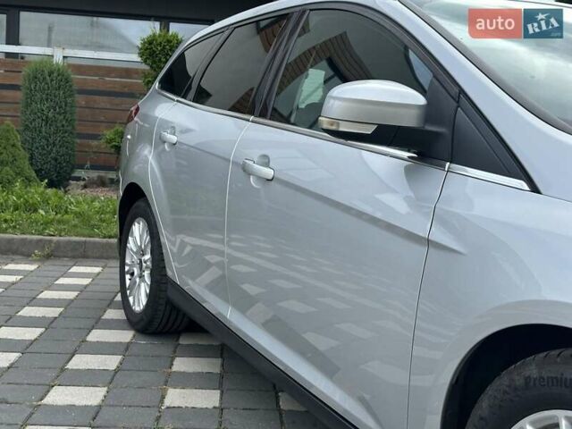 Серый Форд Фокус, объемом двигателя 1.6 л и пробегом 194 тыс. км за 8250 $, фото 14 на Automoto.ua