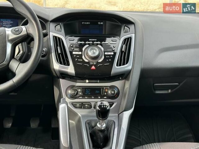 Серый Форд Фокус, объемом двигателя 1.6 л и пробегом 194 тыс. км за 8250 $, фото 32 на Automoto.ua