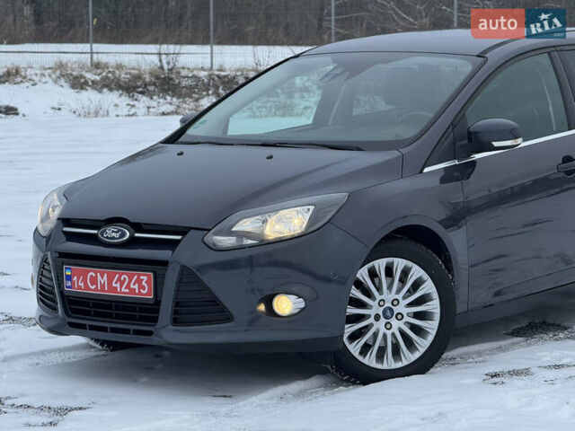 Сірий Форд Фокус, об'ємом двигуна 1.6 л та пробігом 246 тис. км за 8800 $, фото 6 на Automoto.ua