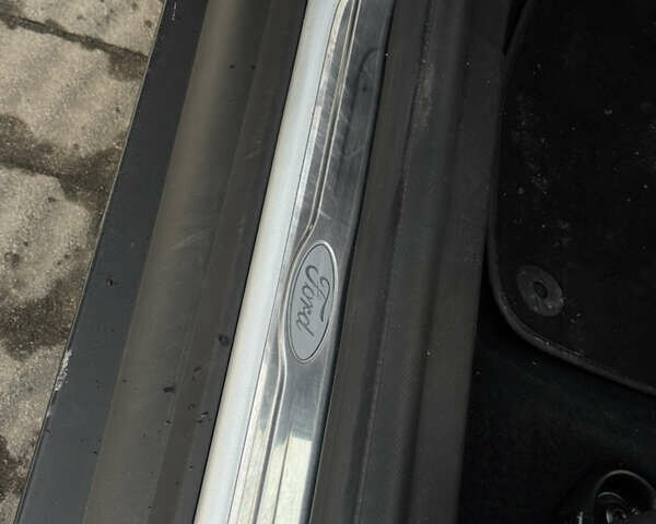 Серый Форд Фокус, объемом двигателя 1.6 л и пробегом 226 тыс. км за 8500 $, фото 22 на Automoto.ua