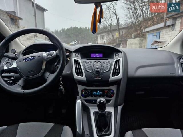 Сірий Форд Фокус, об'ємом двигуна 1.6 л та пробігом 109 тис. км за 9000 $, фото 9 на Automoto.ua