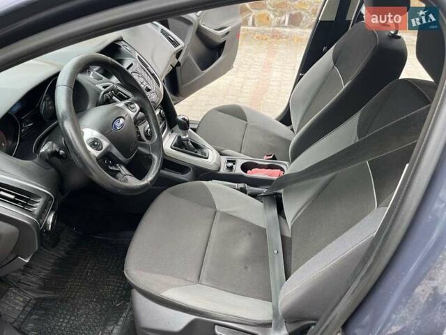 Серый Форд Фокус, объемом двигателя 1.6 л и пробегом 260 тыс. км за 7200 $, фото 19 на Automoto.ua