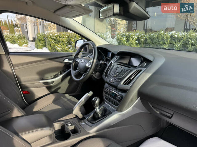 Серый Форд Фокус, объемом двигателя 1.6 л и пробегом 226 тыс. км за 8500 $, фото 34 на Automoto.ua