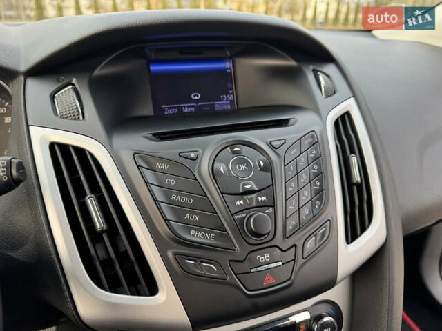 Серый Форд Фокус, объемом двигателя 1.6 л и пробегом 190 тыс. км за 8700 $, фото 43 на Automoto.ua