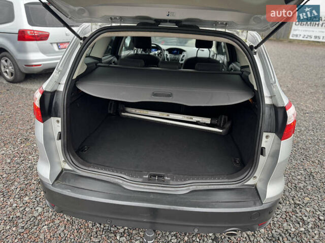 Серый Форд Фокус, объемом двигателя 2 л и пробегом 180 тыс. км за 8950 $, фото 41 на Automoto.ua