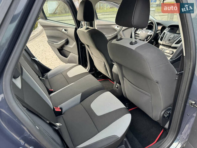 Серый Форд Фокус, объемом двигателя 1.6 л и пробегом 190 тыс. км за 8700 $, фото 37 на Automoto.ua