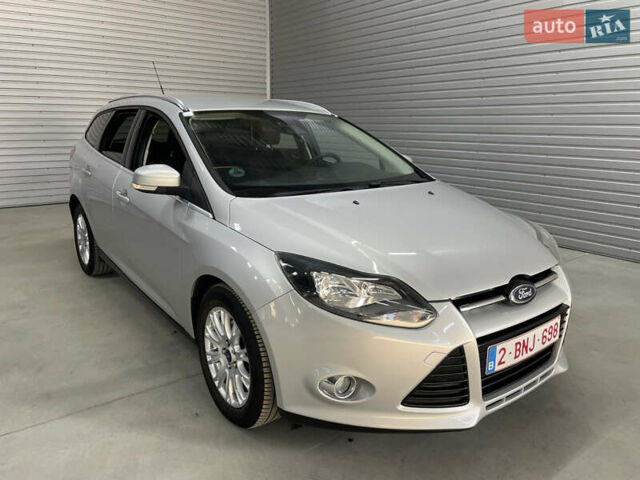 Сірий Форд Фокус, об'ємом двигуна 1.6 л та пробігом 242 тис. км за 8450 $, фото 5 на Automoto.ua