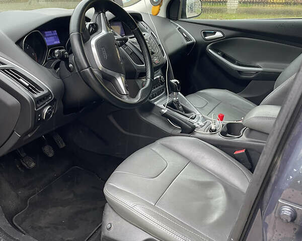 Серый Форд Фокус, объемом двигателя 1.56 л и пробегом 249 тыс. км за 8999 $, фото 13 на Automoto.ua