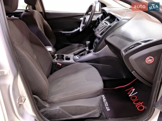 Серый Форд Фокус, объемом двигателя 1.6 л и пробегом 215 тыс. км за 5900 $, фото 37 на Automoto.ua