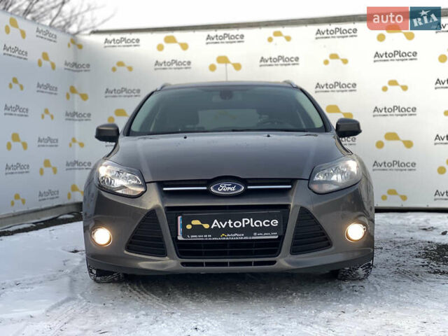 Серый Форд Фокус, объемом двигателя 1.6 л и пробегом 260 тыс. км за 8300 $, фото 3 на Automoto.ua