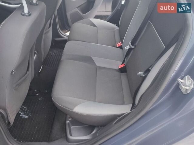 Сірий Форд Фокус, об'ємом двигуна 1.6 л та пробігом 199 тис. км за 7200 $, фото 7 на Automoto.ua