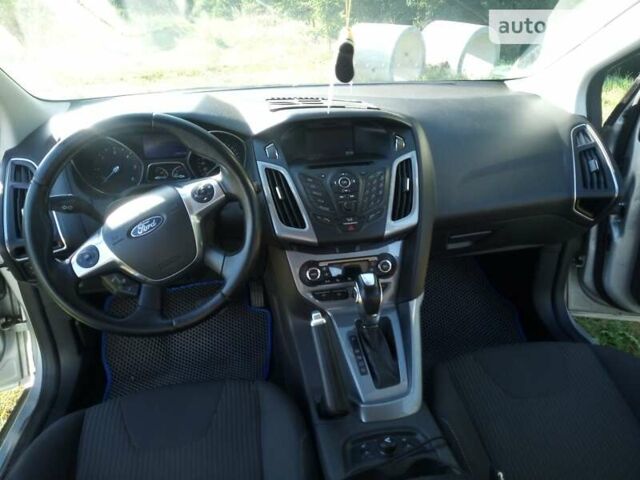 Сірий Форд Фокус, об'ємом двигуна 2 л та пробігом 239 тис. км за 8200 $, фото 5 на Automoto.ua