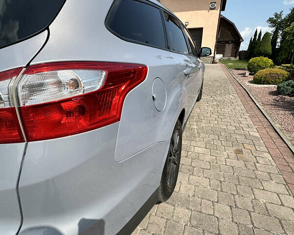 Форд Фокус 2012 в Ивано-Франковске на Automoto.ua Серый Форд Фокус, объемом двигателя 2 л и пробегом 244 тыс. км за 7450 $, фото 11 на Automoto.ua