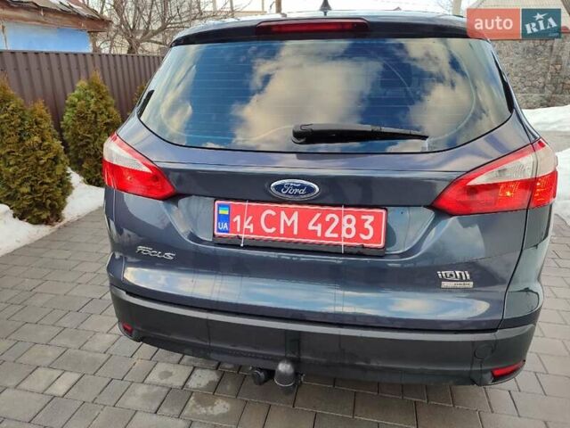 Серый Форд Фокус, объемом двигателя 1.6 л и пробегом 235 тыс. км за 7200 $, фото 3 на Automoto.ua