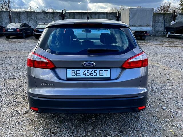 Серый Форд Фокус, объемом двигателя 1.6 л и пробегом 265 тыс. км за 6600 $, фото 5 на Automoto.ua