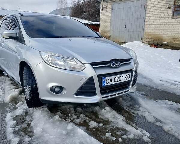 Серый Форд Фокус, объемом двигателя 1.6 л и пробегом 233 тыс. км за 6600 $, фото 2 на Automoto.ua