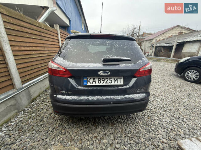 Серый Форд Фокус, объемом двигателя 1.6 л и пробегом 180 тыс. км за 2999 $, фото 7 на Automoto.ua