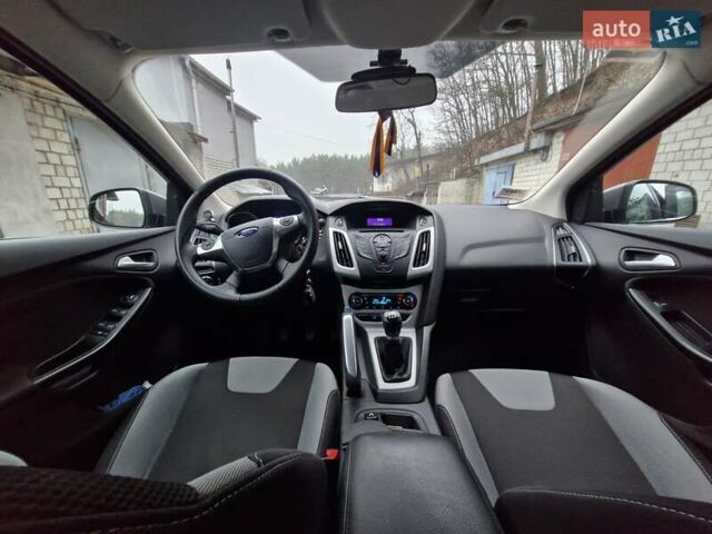 Сірий Форд Фокус, об'ємом двигуна 1.6 л та пробігом 109 тис. км за 9000 $, фото 7 на Automoto.ua