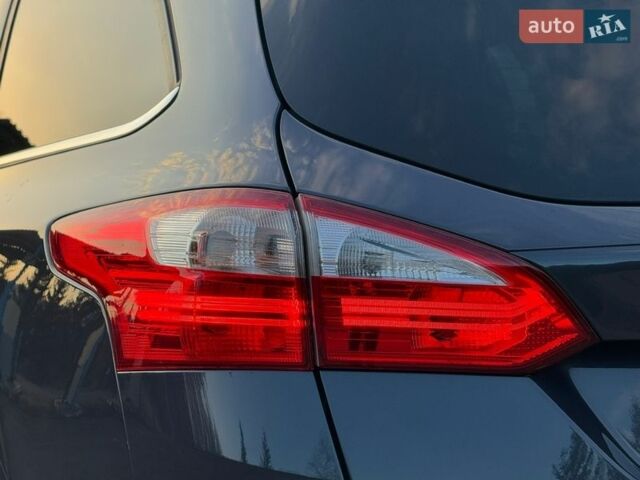 Серый Форд Фокус, объемом двигателя 1.6 л и пробегом 246 тыс. км за 8300 $, фото 16 на Automoto.ua