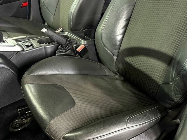 Серый Форд Фокус, объемом двигателя 1.6 л и пробегом 180 тыс. км за 3500 $, фото 8 на Automoto.ua