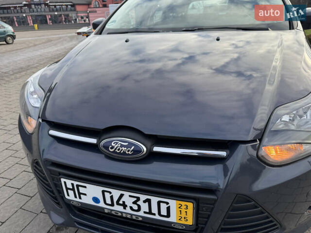 Серый Форд Фокус, объемом двигателя 1.6 л и пробегом 190 тыс. км за 8700 $, фото 27 на Automoto.ua