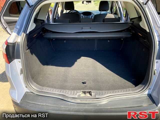 Сірий Форд Фокус, об'ємом двигуна 1.6 л та пробігом 225 тис. км за 8500 $, фото 5 на Automoto.ua