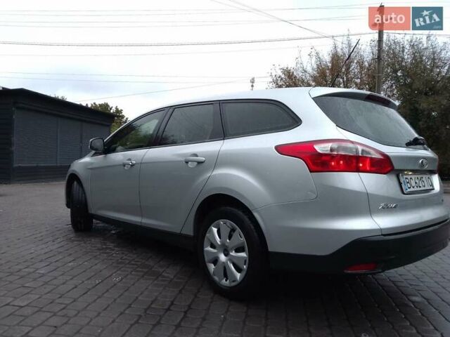 Серый Форд Фокус, объемом двигателя 1.56 л и пробегом 273 тыс. км за 7650 $, фото 1 на Automoto.ua