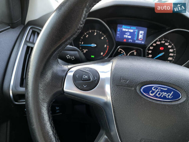 Серый Форд Фокус, объемом двигателя 1.6 л и пробегом 260 тыс. км за 8300 $, фото 22 на Automoto.ua