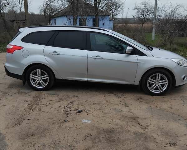 Сірий Форд Фокус, об'ємом двигуна 1.6 л та пробігом 273 тис. км за 7300 $, фото 3 на Automoto.ua