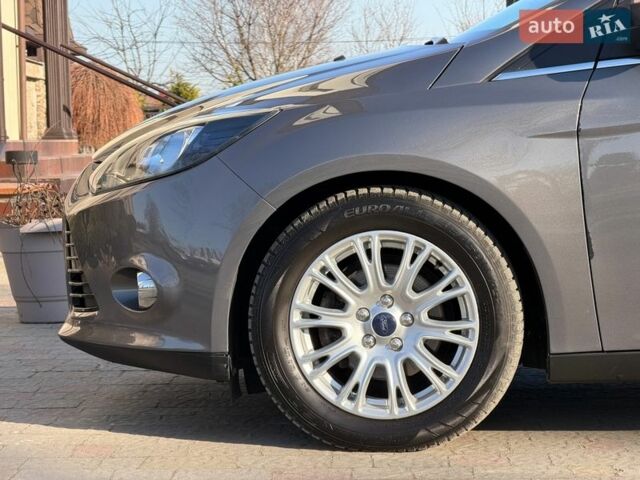 Сірий Форд Фокус, об'ємом двигуна 1.6 л та пробігом 226 тис. км за 8500 $, фото 10 на Automoto.ua