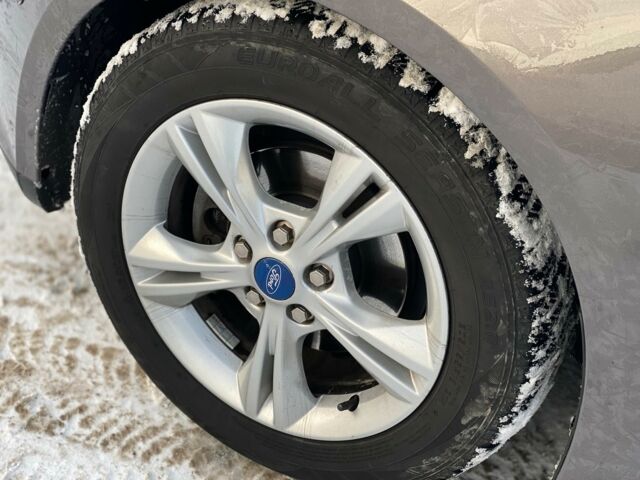 Серый Форд Фокус, объемом двигателя 1.6 л и пробегом 260 тыс. км за 8300 $, фото 33 на Automoto.ua
