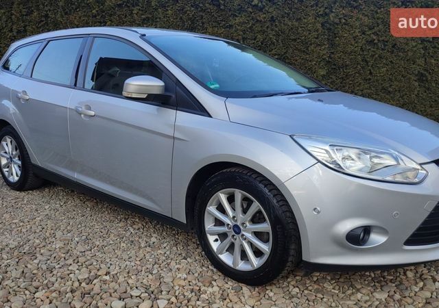 Серый Форд Фокус, объемом двигателя 1.6 л и пробегом 244 тыс. км за 7200 $, фото 2 на Automoto.ua