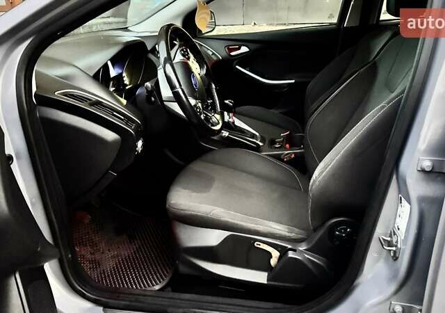 Серый Форд Фокус, объемом двигателя 1.56 л и пробегом 289 тыс. км за 7700 $, фото 8 на Automoto.ua