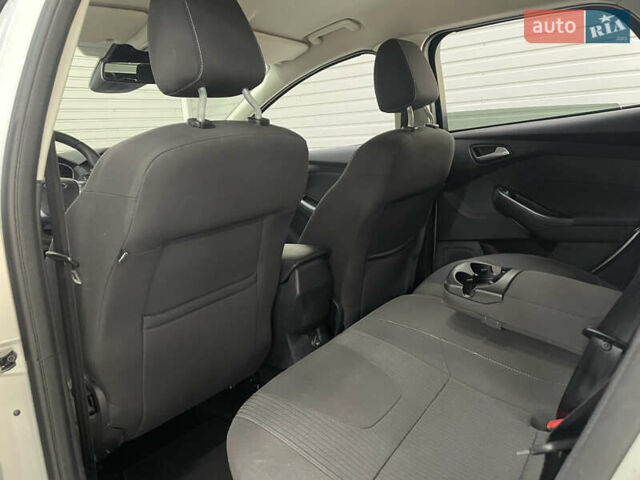 Серый Форд Фокус, объемом двигателя 1.6 л и пробегом 248 тыс. км за 7999 $, фото 38 на Automoto.ua