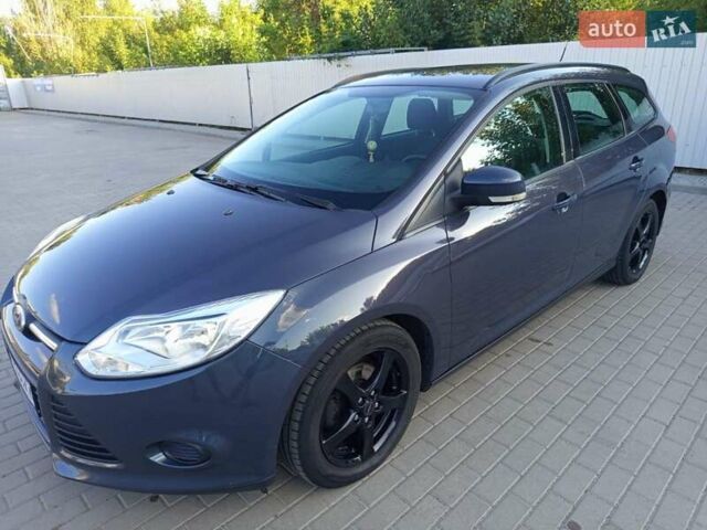 Серый Форд Фокус, объемом двигателя 1.56 л и пробегом 240 тыс. км за 7500 $, фото 9 на Automoto.ua