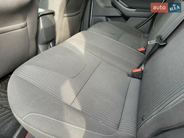 Серый Форд Фокус, объемом двигателя 1.6 л и пробегом 194 тыс. км за 8250 $, фото 30 на Automoto.ua