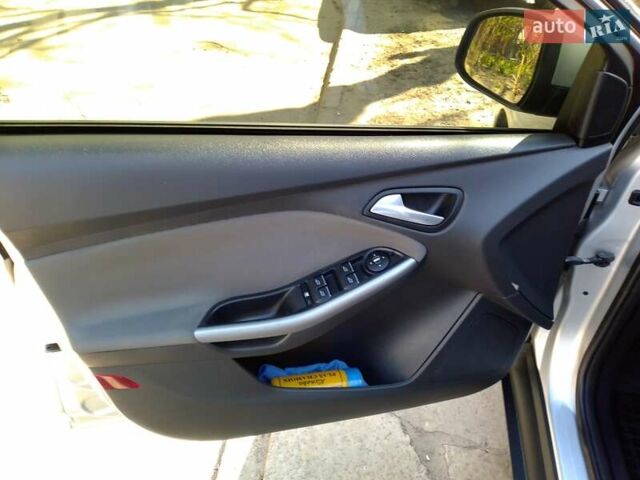 Серый Форд Фокус, объемом двигателя 1.56 л и пробегом 273 тыс. км за 7650 $, фото 22 на Automoto.ua