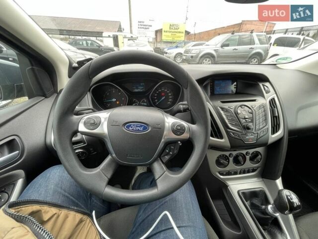 Сірий Форд Фокус, об'ємом двигуна 1.6 л та пробігом 235 тис. км за 6950 $, фото 12 на Automoto.ua