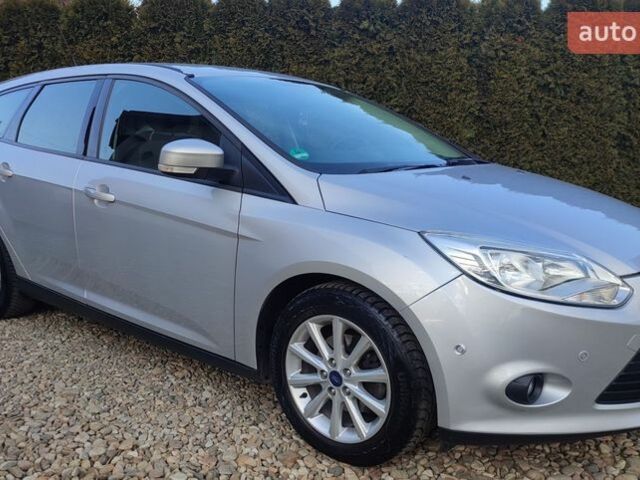 Серый Форд Фокус, объемом двигателя 1.6 л и пробегом 244 тыс. км за 7200 $, фото 6 на Automoto.ua